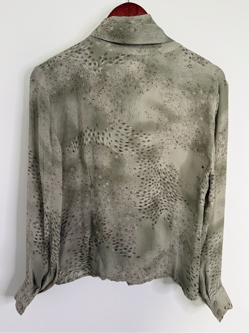 Vintage Saks 100% Silk Floral Cottagecore Green Patterned Tie Neck Blouse Large - Picture 3 of 9